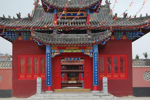 砀山关帝庙吃瓜事件,一场引发热议的庙会奇观