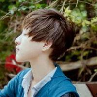 吃瓜唯美头像男生,唯美男生吃瓜头像背后的故事